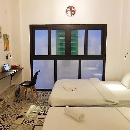 Timemark Travel Homestay & Hostel Thành Pho Ho Chí Minh Esterno foto