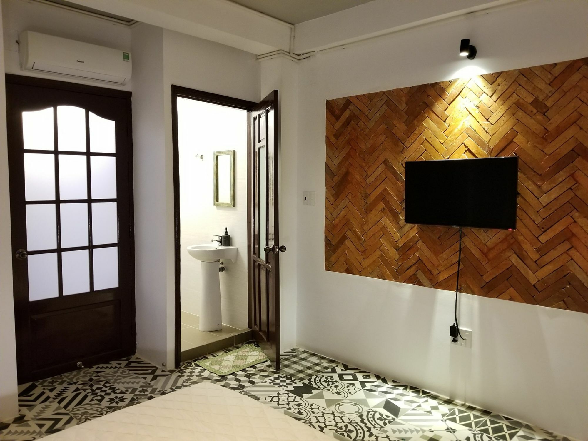 Timemark Travel Homestay & Hostel Thành Pho Ho Chí Minh Esterno foto