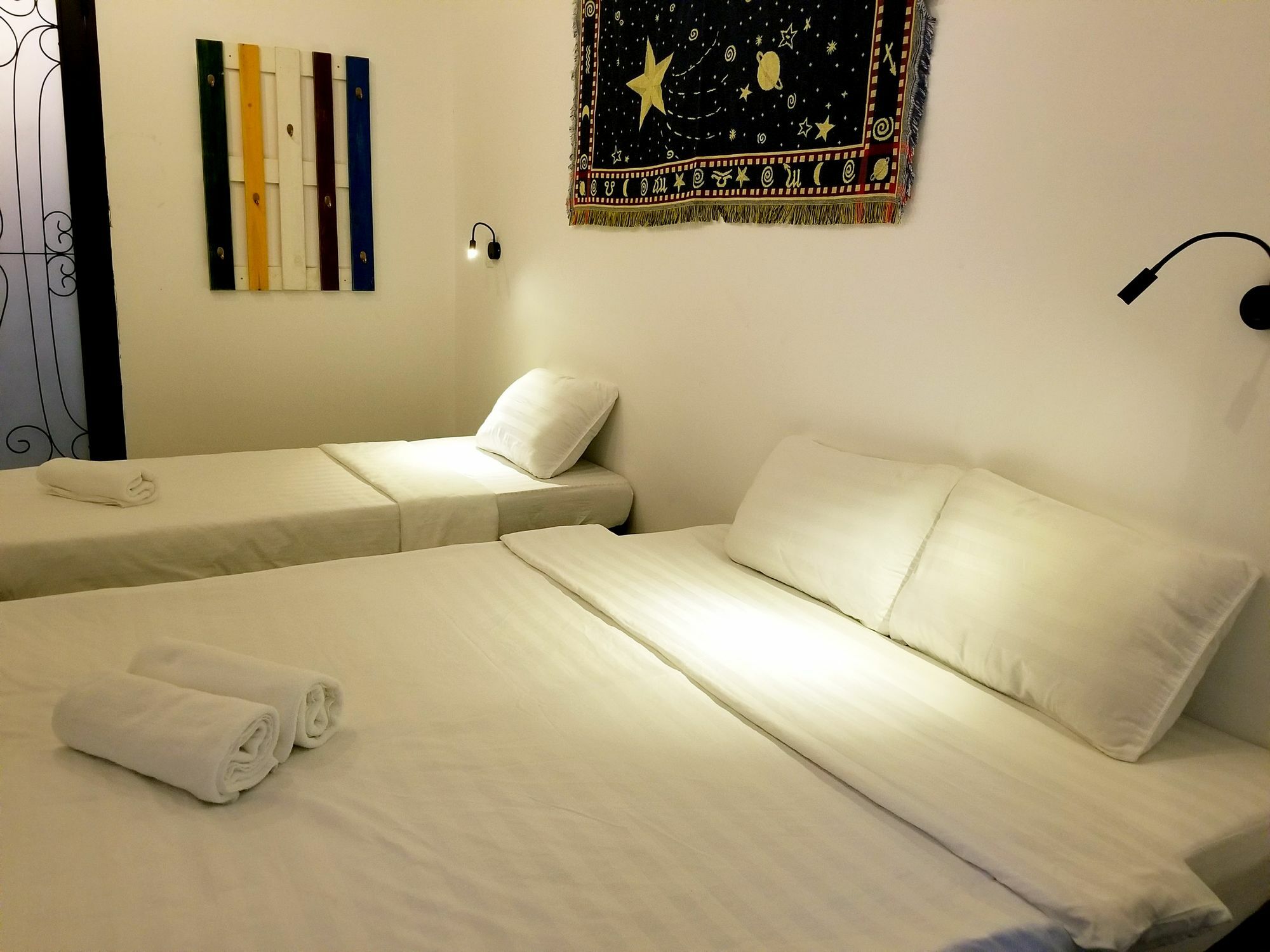 Timemark Travel Homestay & Hostel Thành Pho Ho Chí Minh Esterno foto