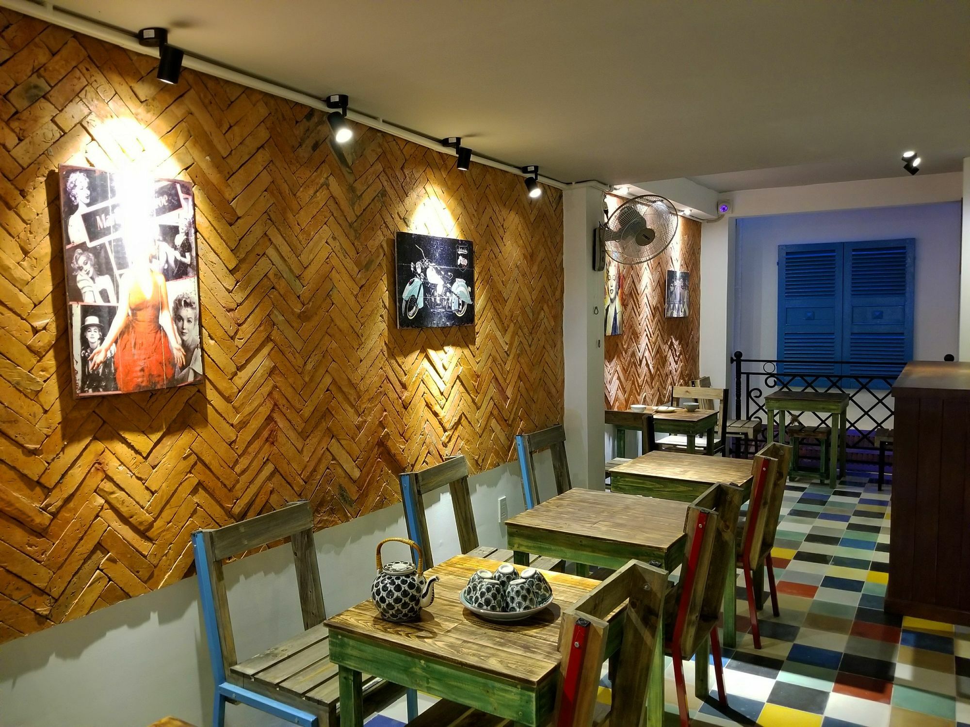 Timemark Travel Homestay & Hostel Thành Pho Ho Chí Minh Esterno foto