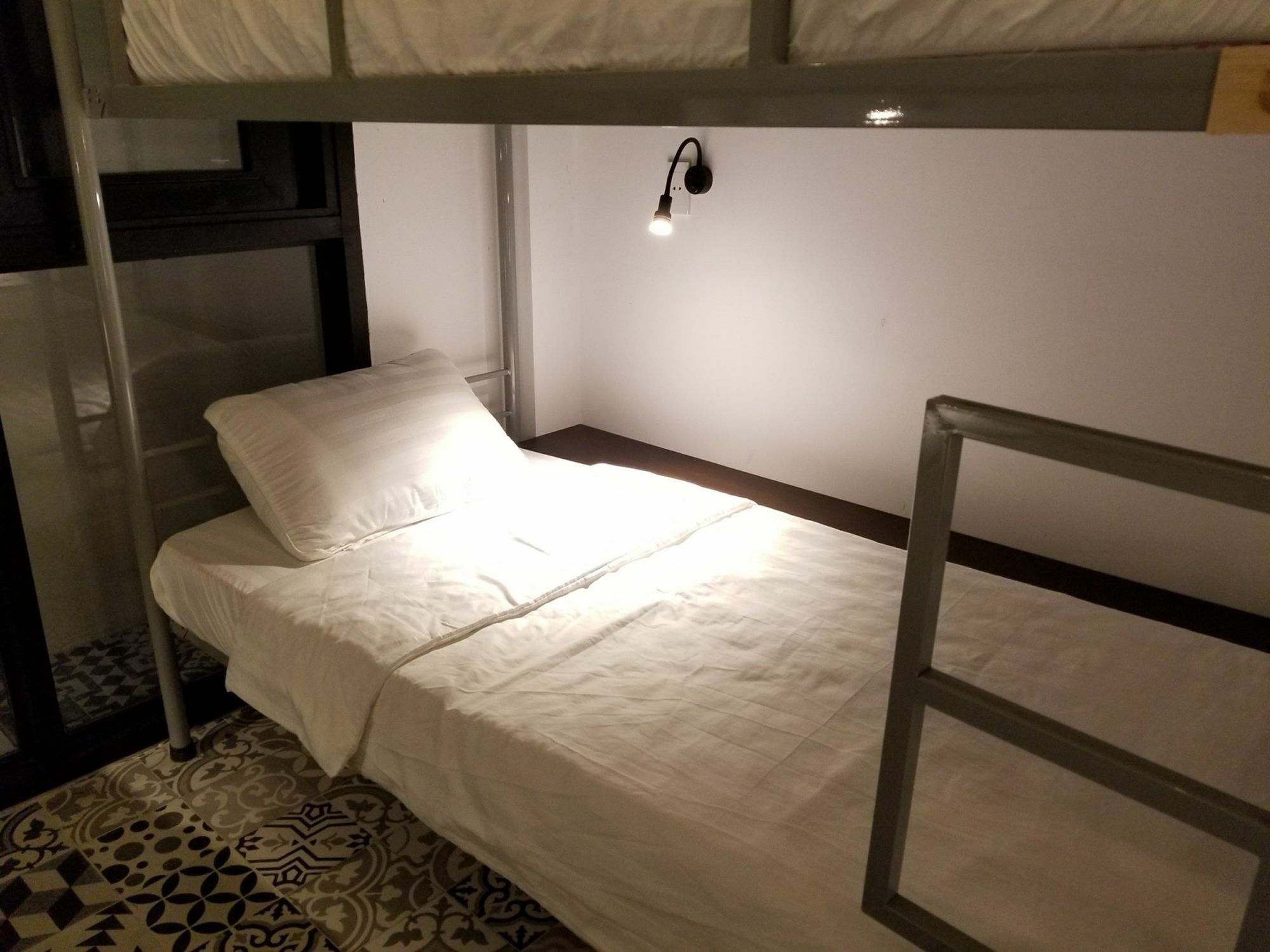 Timemark Travel Homestay & Hostel Thành Pho Ho Chí Minh Esterno foto